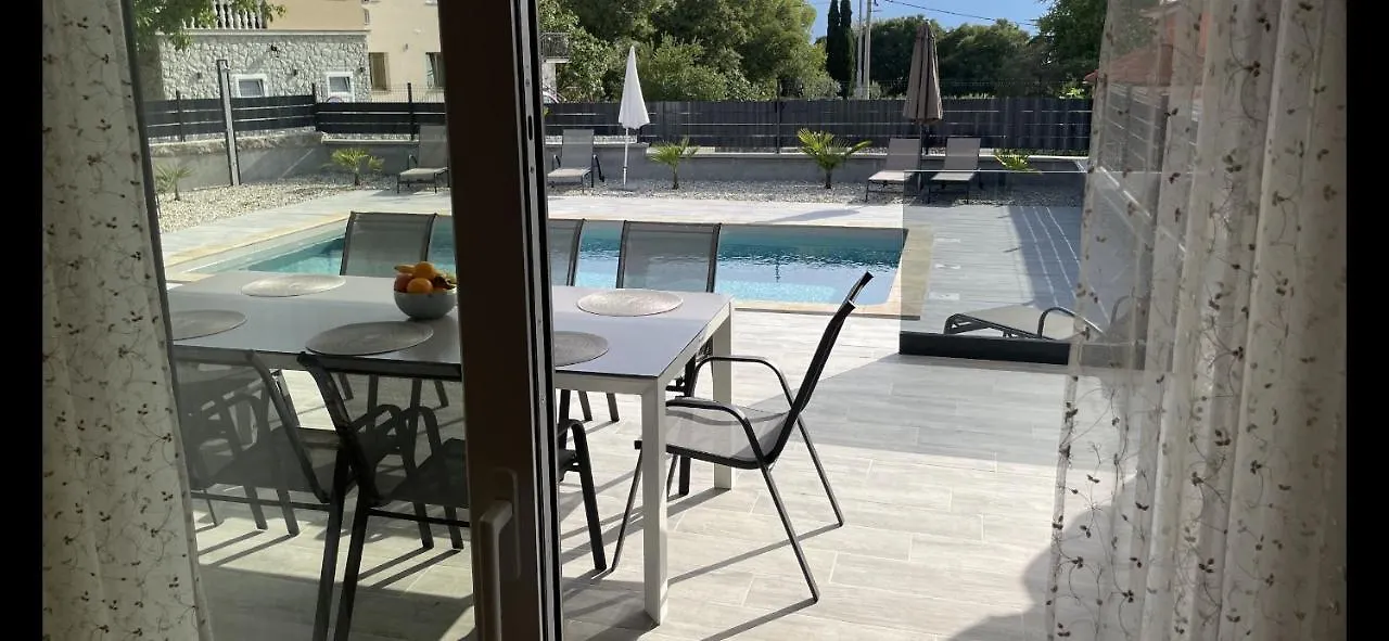 Villa Palma Pinezići Croácia