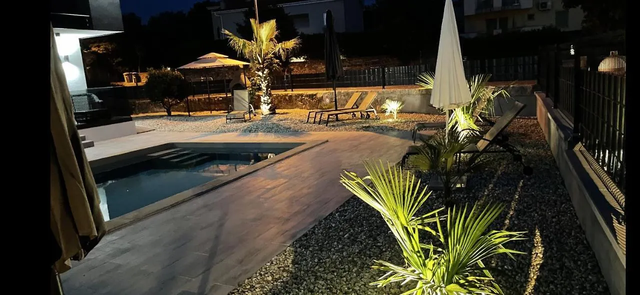 Villa Palma Pinezići