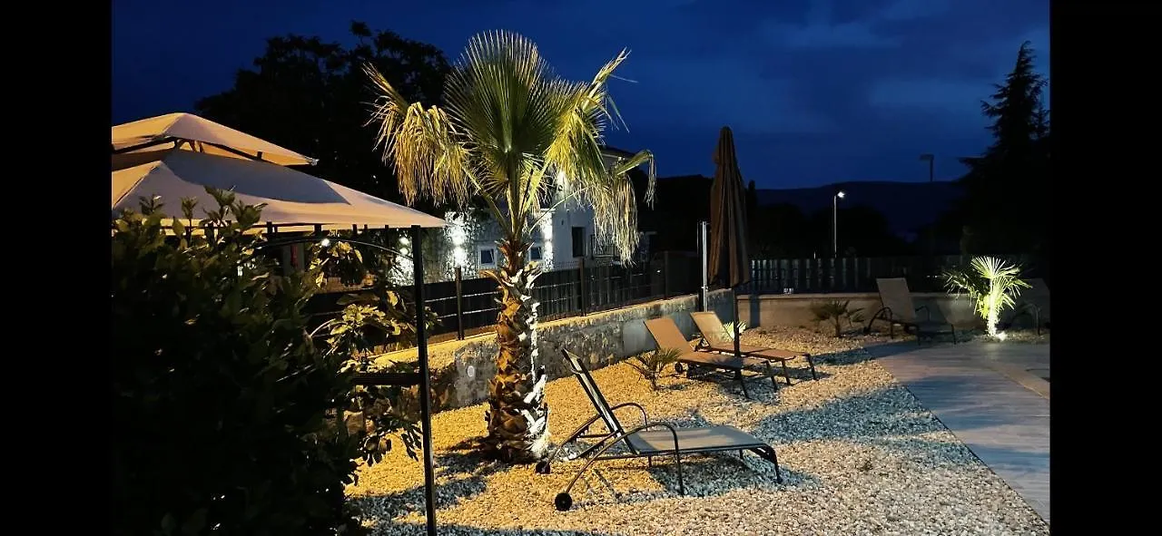 Villa Palma Pinezići