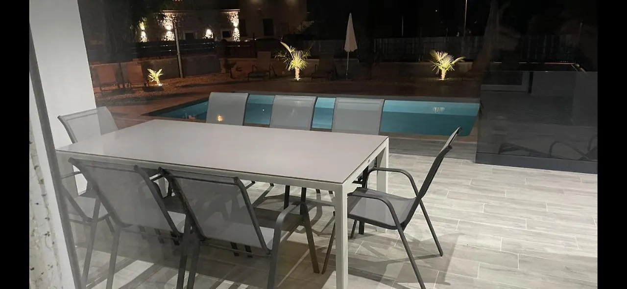 Villa Palma Pinezići Κροατία