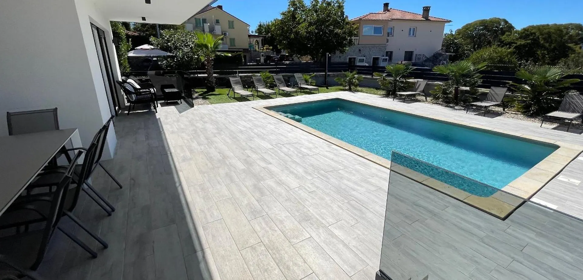 Villa Palma Pinezići 0*,  Κροατία