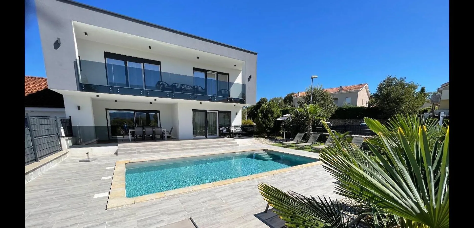 Villa Palma Pinezići